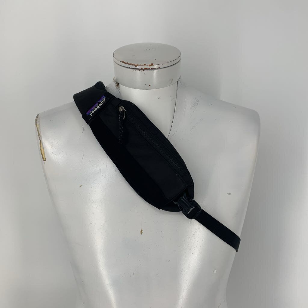 Patagonia Atom Sling Bag