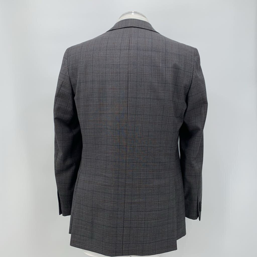 David Donahue Suit