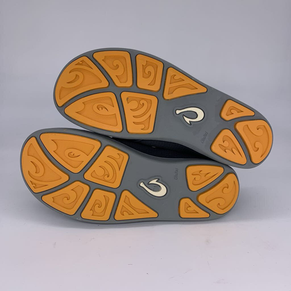 Olukai Shoes NIB