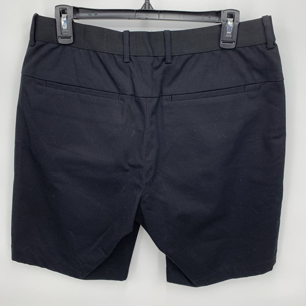 Vince Shorts NWT