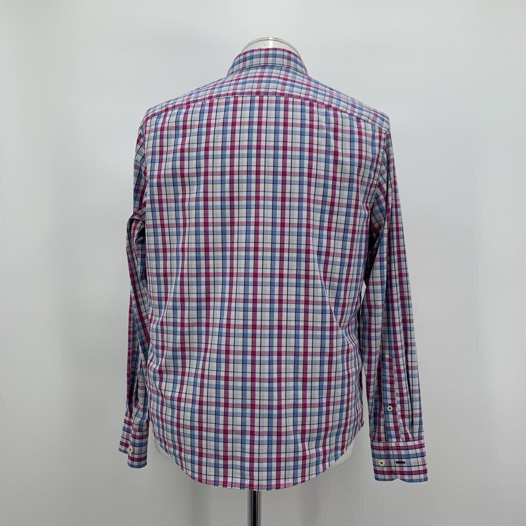 Untuckit Shirt