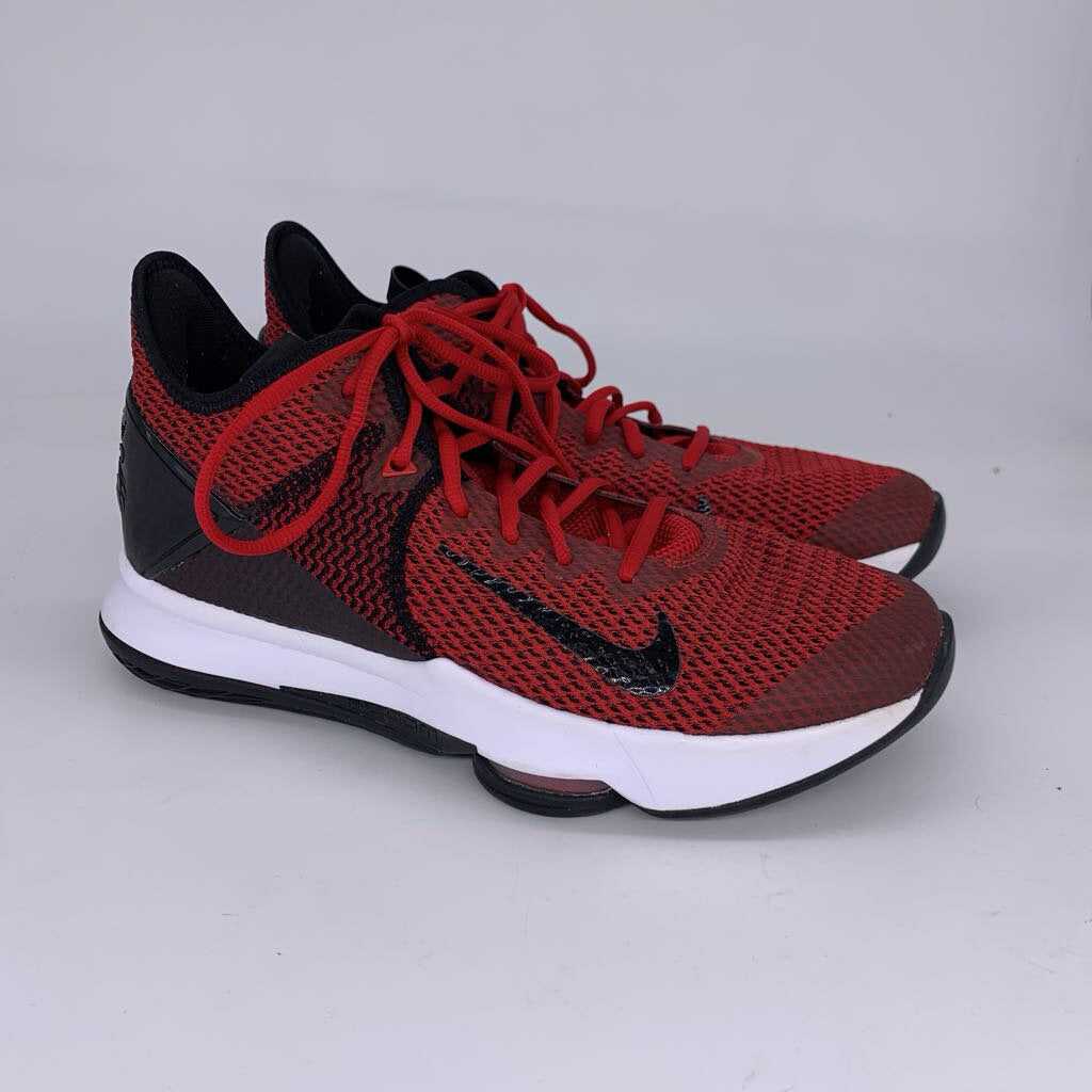 LeBron Witness 4 Sneakers ...