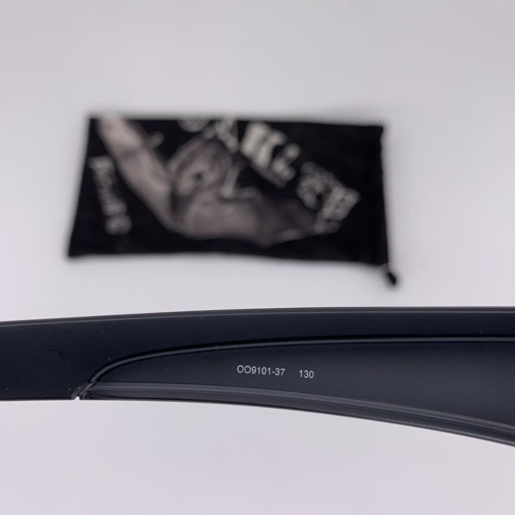 Oakley Batwolf Sunglasses