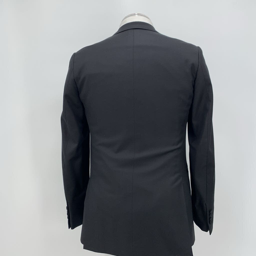 Isaia Tuxedo