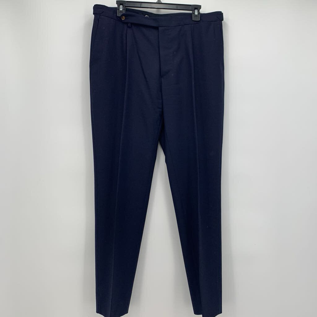 Drake's Travel Suit