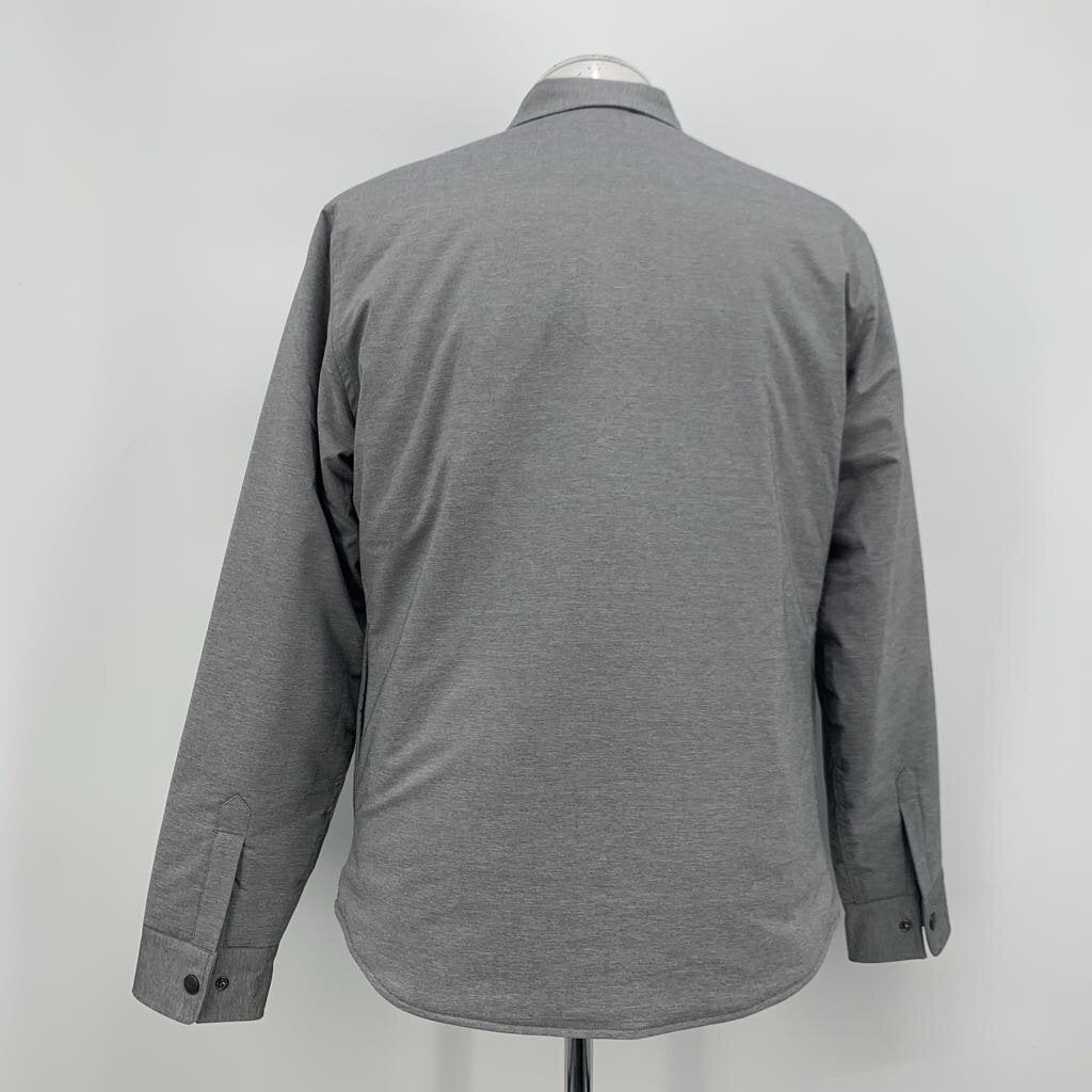 Vuori Jacket