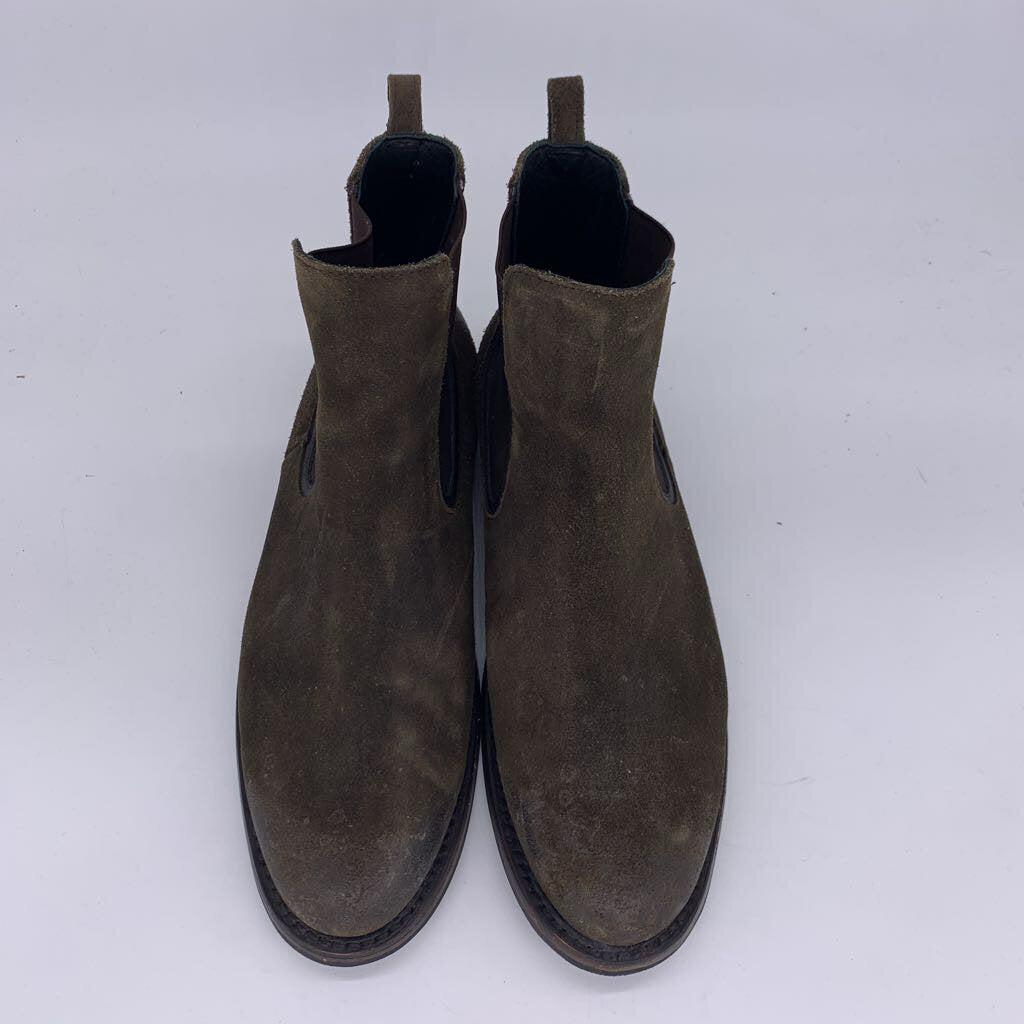 Thursday Chelsea Boots