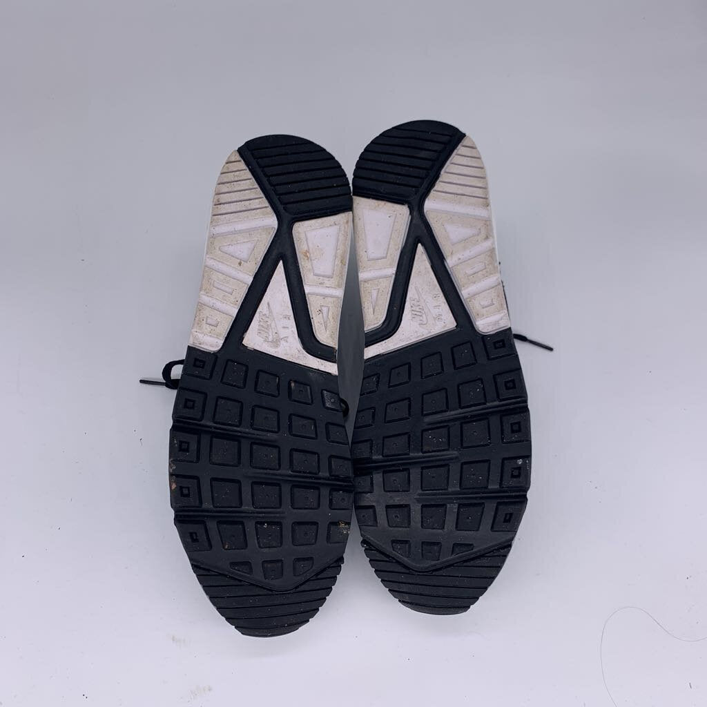 Nike Air Max Correlate Sneakers