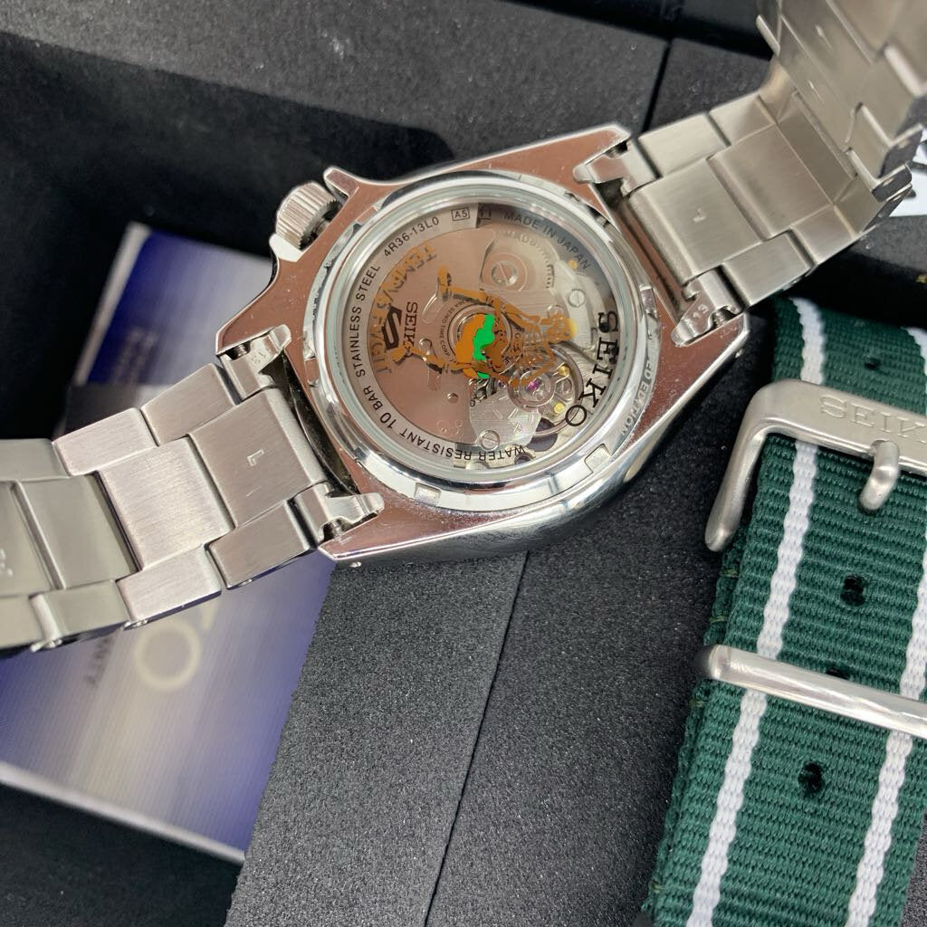 Seiko x Rowing Blazers SRPJ57 - FULL SET, BOX & PAPERS. NEW IN BOX.