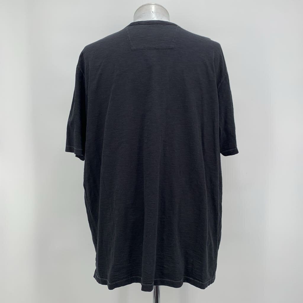 Tommy Bahama T-Shirt