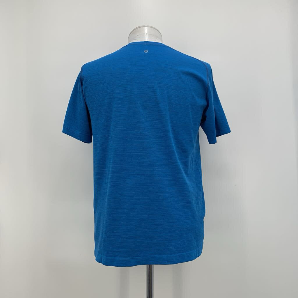 Lululemon T-Shirt