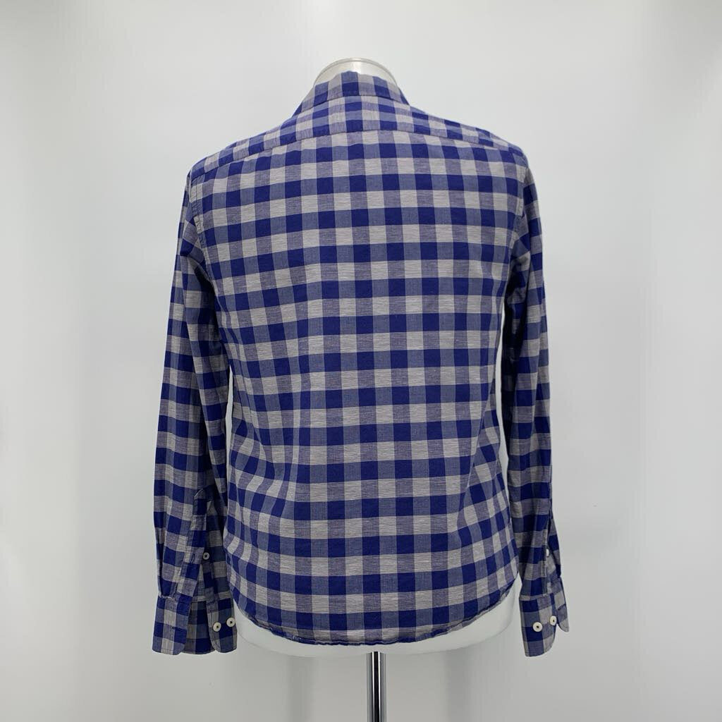 Untuckit Shirt