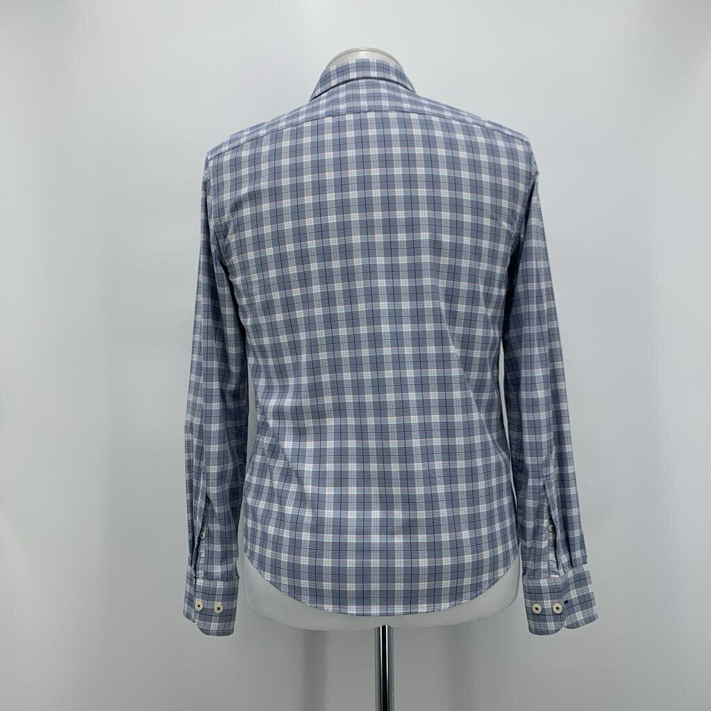Untuckit Shirt