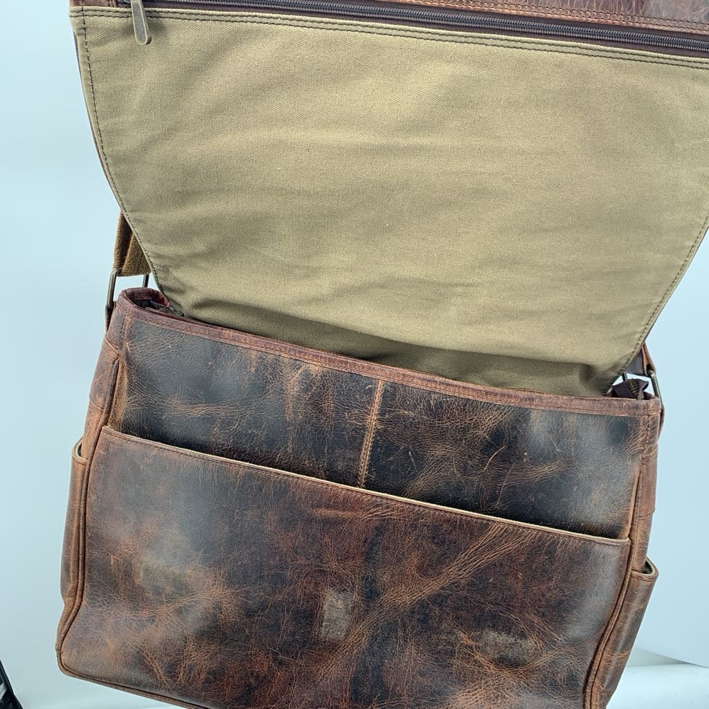 Buffalo Jackson Large Roosevelt Messenger Bag
