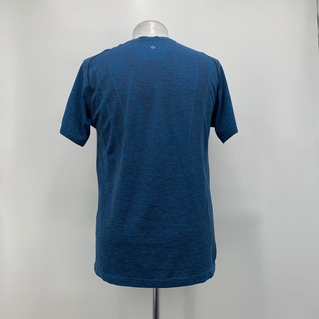 Lululemon T-Shirt