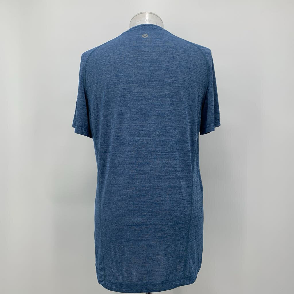 Lululemon T-Shirt