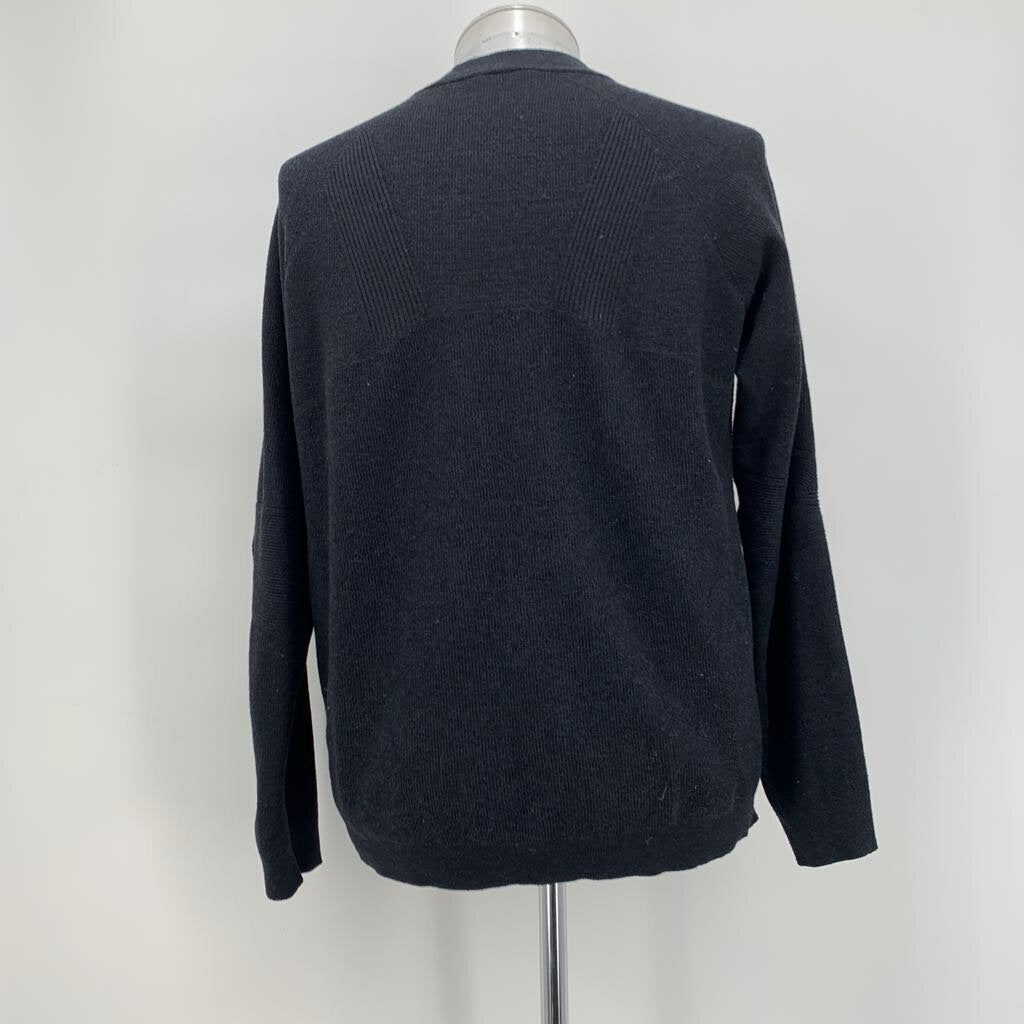 VRST Sweater