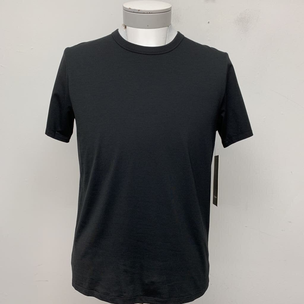 Lululemon T-Shirt