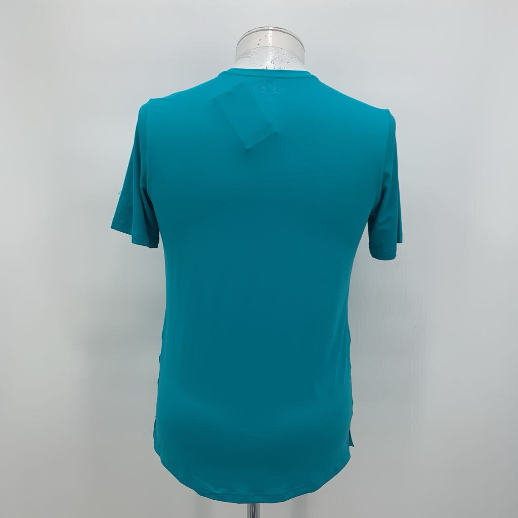Under Armour T-Shirt -NWT