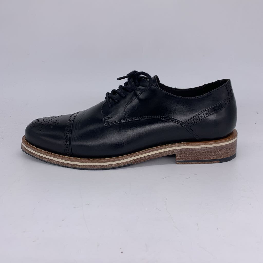 Helm Shoes