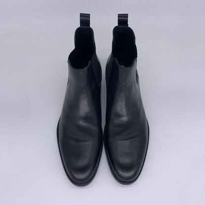 Banana Republic Chelsea Boots