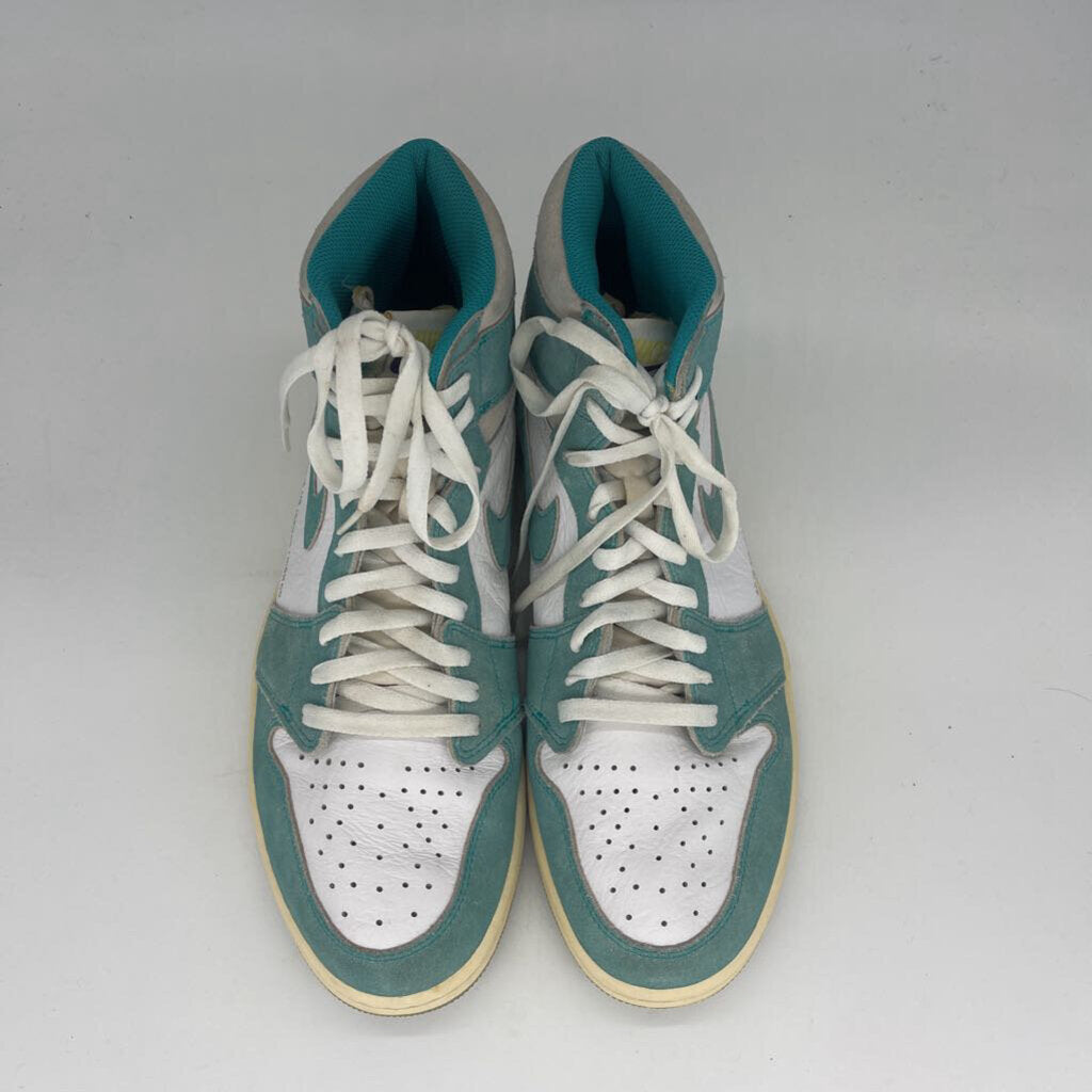 Air Jordan 1 Retro High OG Sneakers