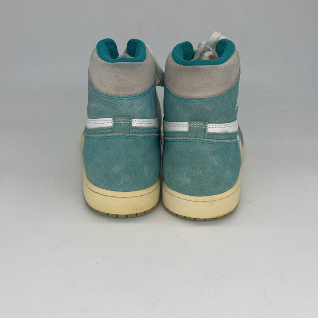 Air Jordan 1 Retro High OG Sneakers