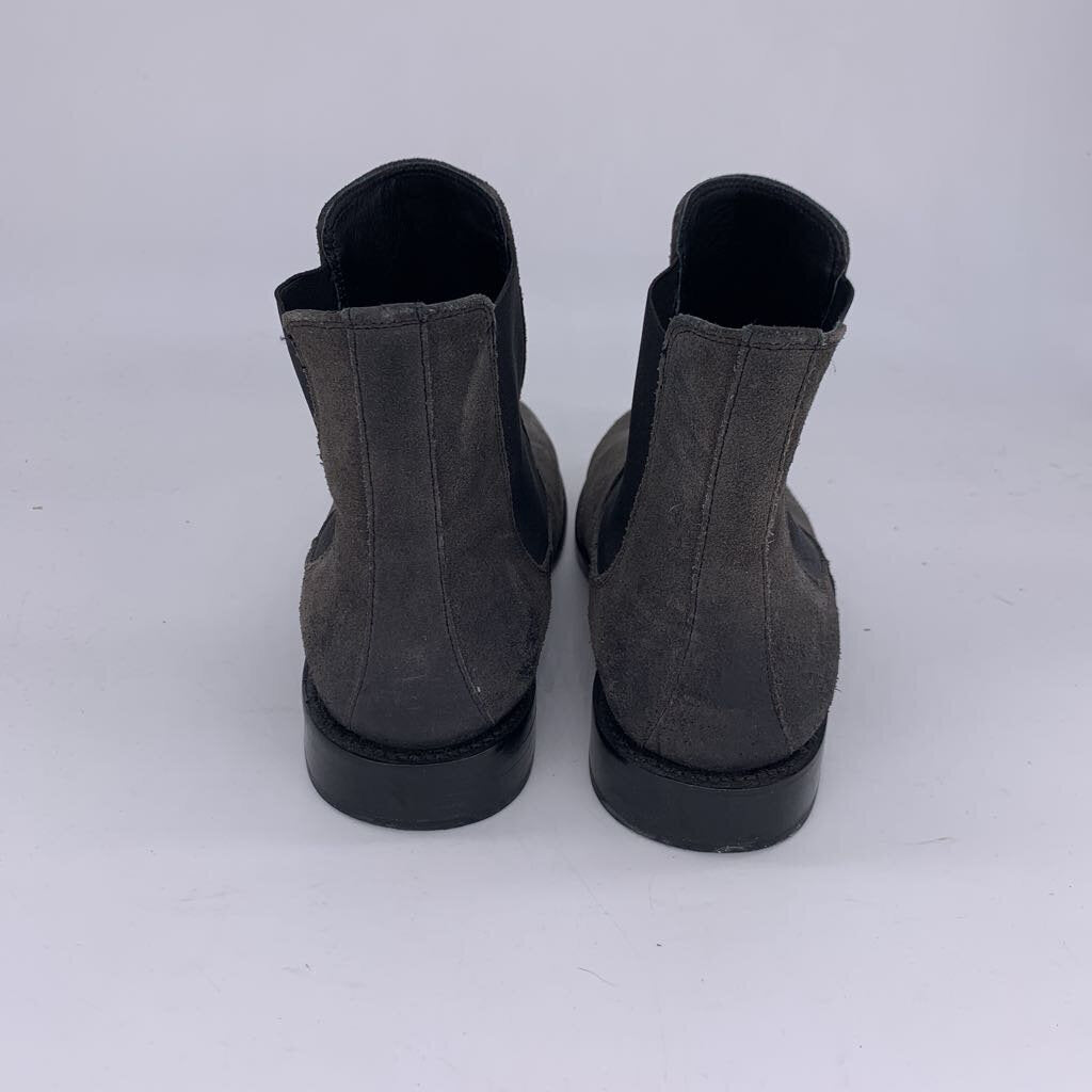 Thursday Chelsea Boots