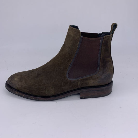 Thursday Chelsea Boots