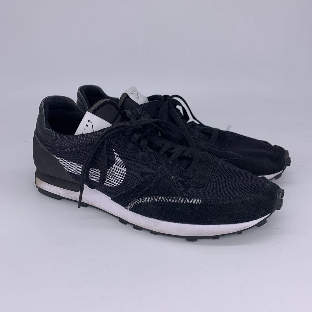 Nike DBreak-Type Sneaker