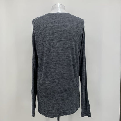 Lululemon T-Shirt