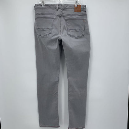 Tommy Bahama Jeans