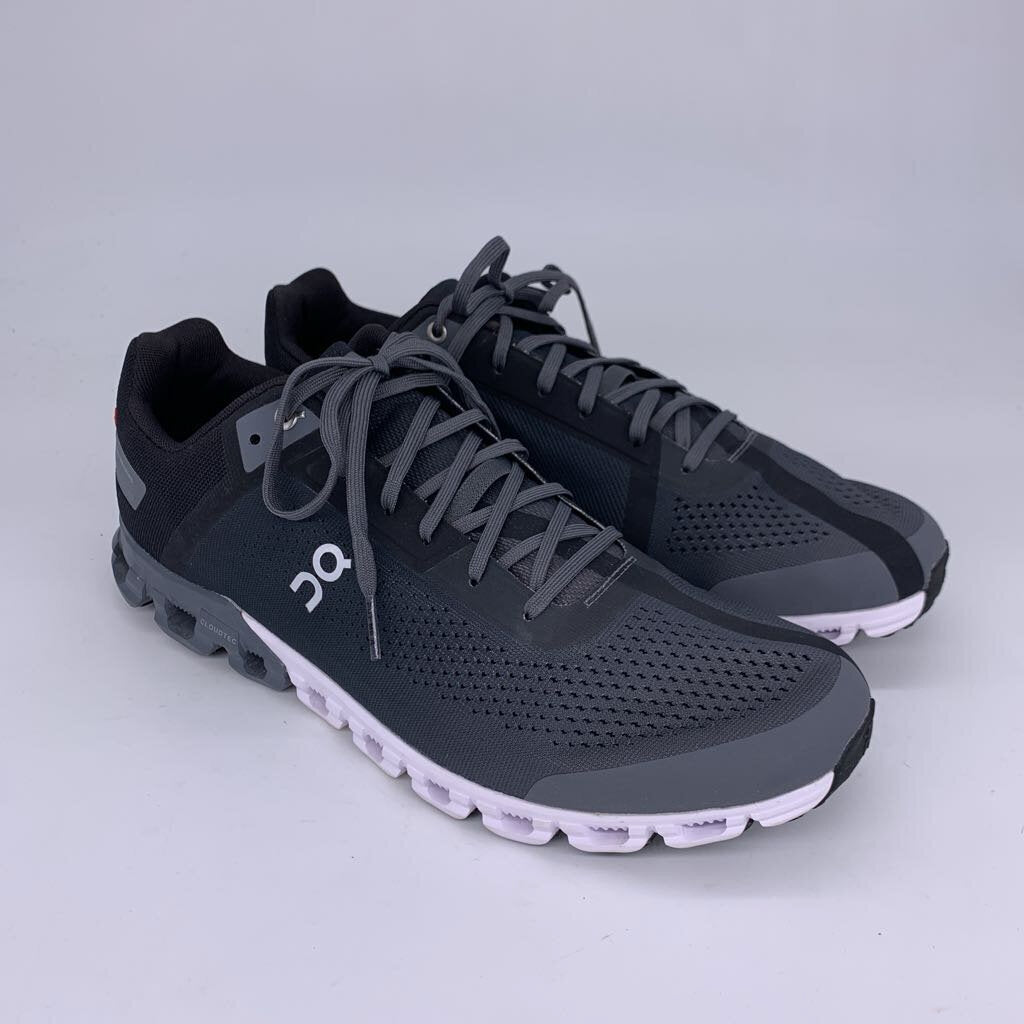 On Cloudflow Sneakers