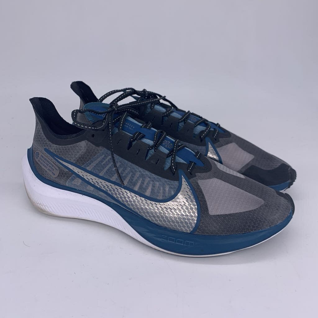 Nike Zoom Gravity Running Shoes