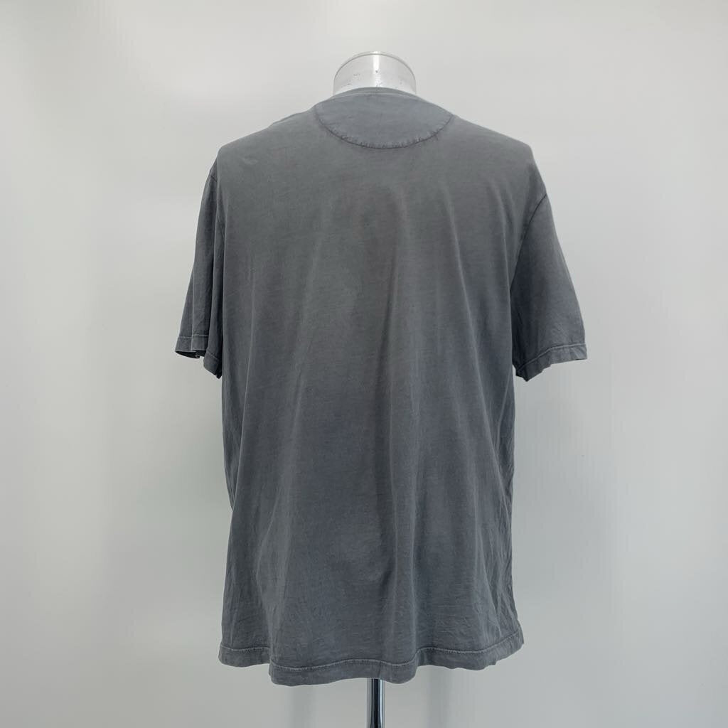 Untuckit T-Shirt