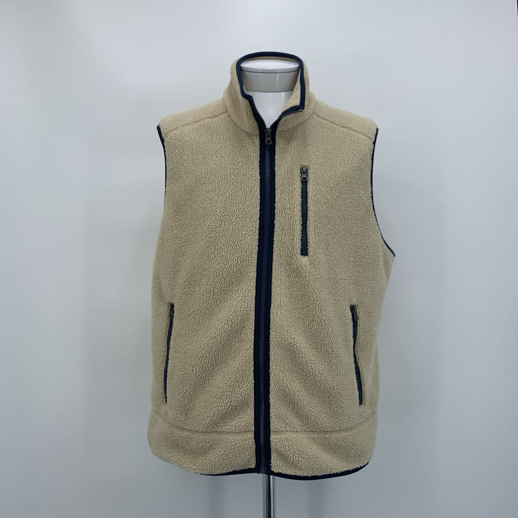 Untuckit Fleece Vest