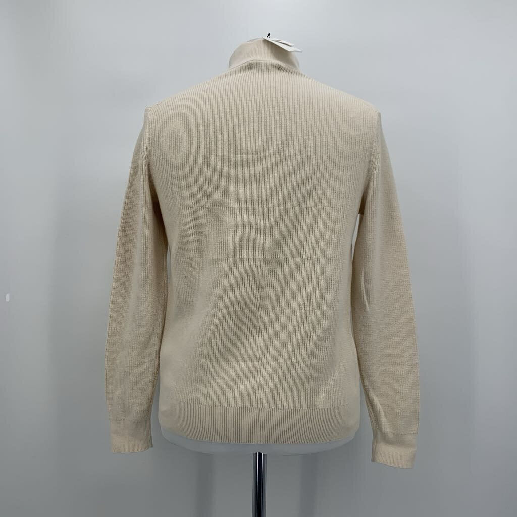 Banana Republic 1/4 Button