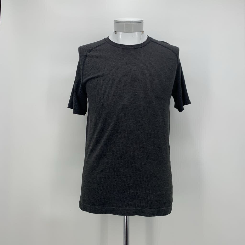 Lululemon T-Shirt