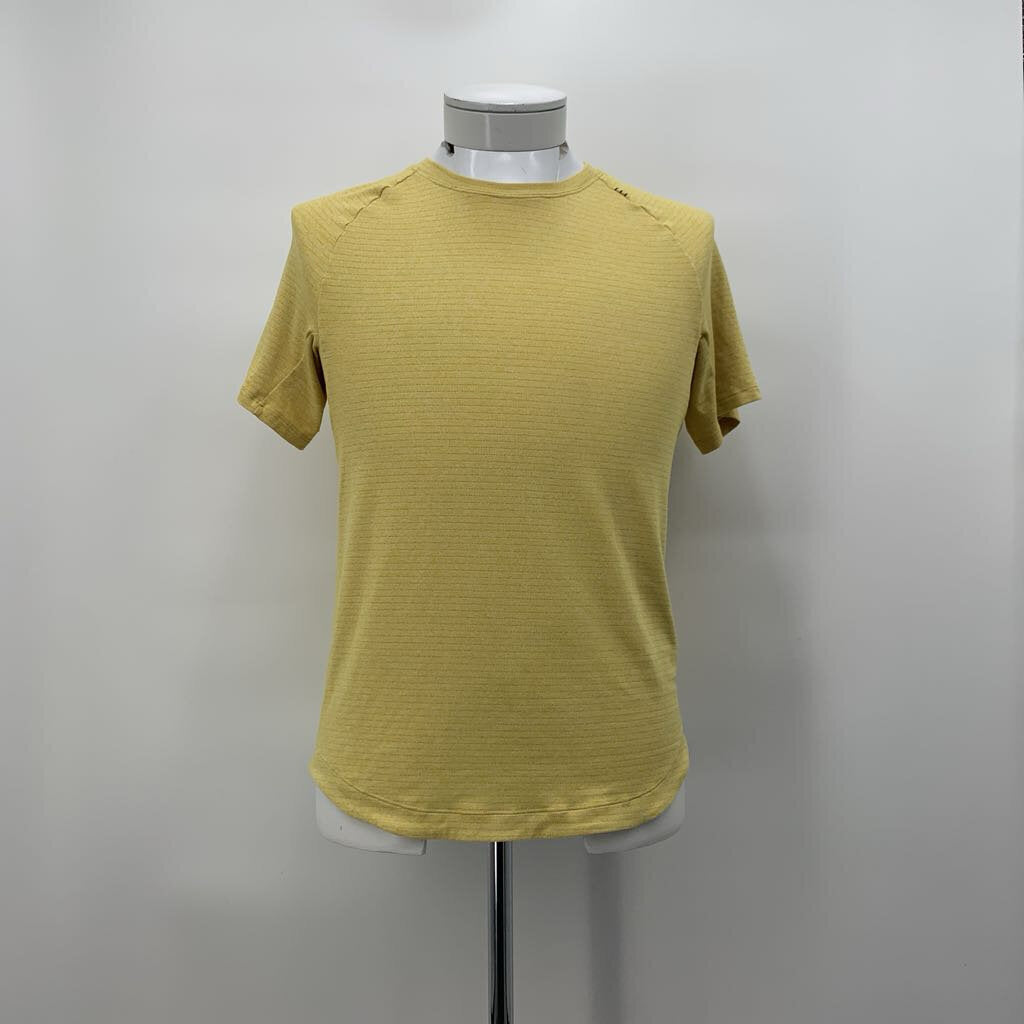 Lululemon T-Shirt