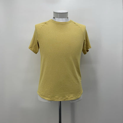 Lululemon T-Shirt