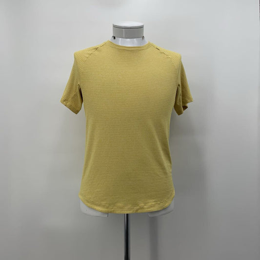 Lululemon T-Shirt