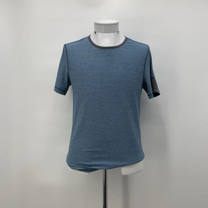 Lululemon T-Shirt