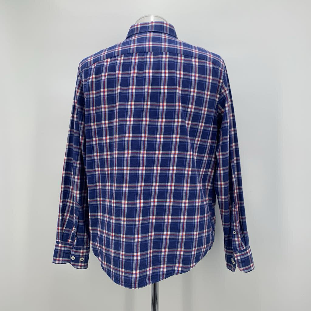 Untuckit Shirt