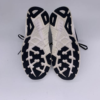 Hoka Arahi 7 Sneakers