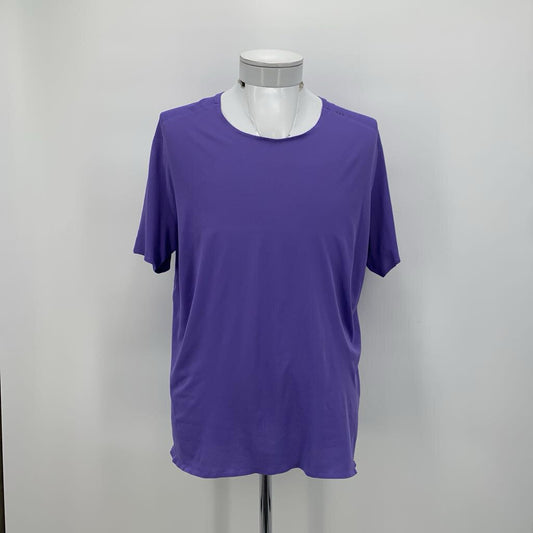 Lululemon T-Shirt