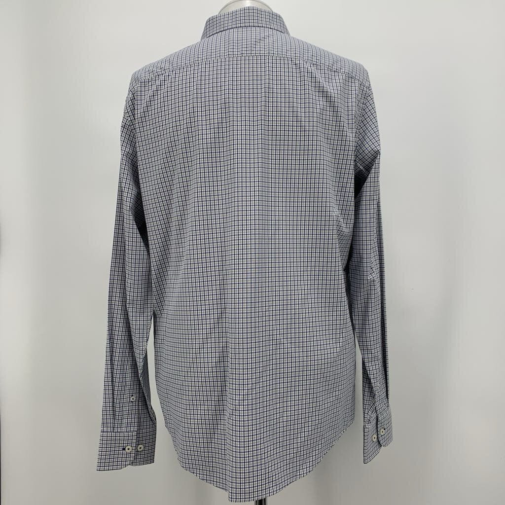 Untuckit Shirt