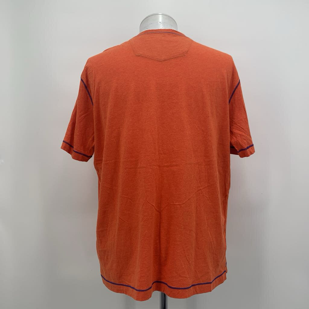 Robert Graham T-Shirt