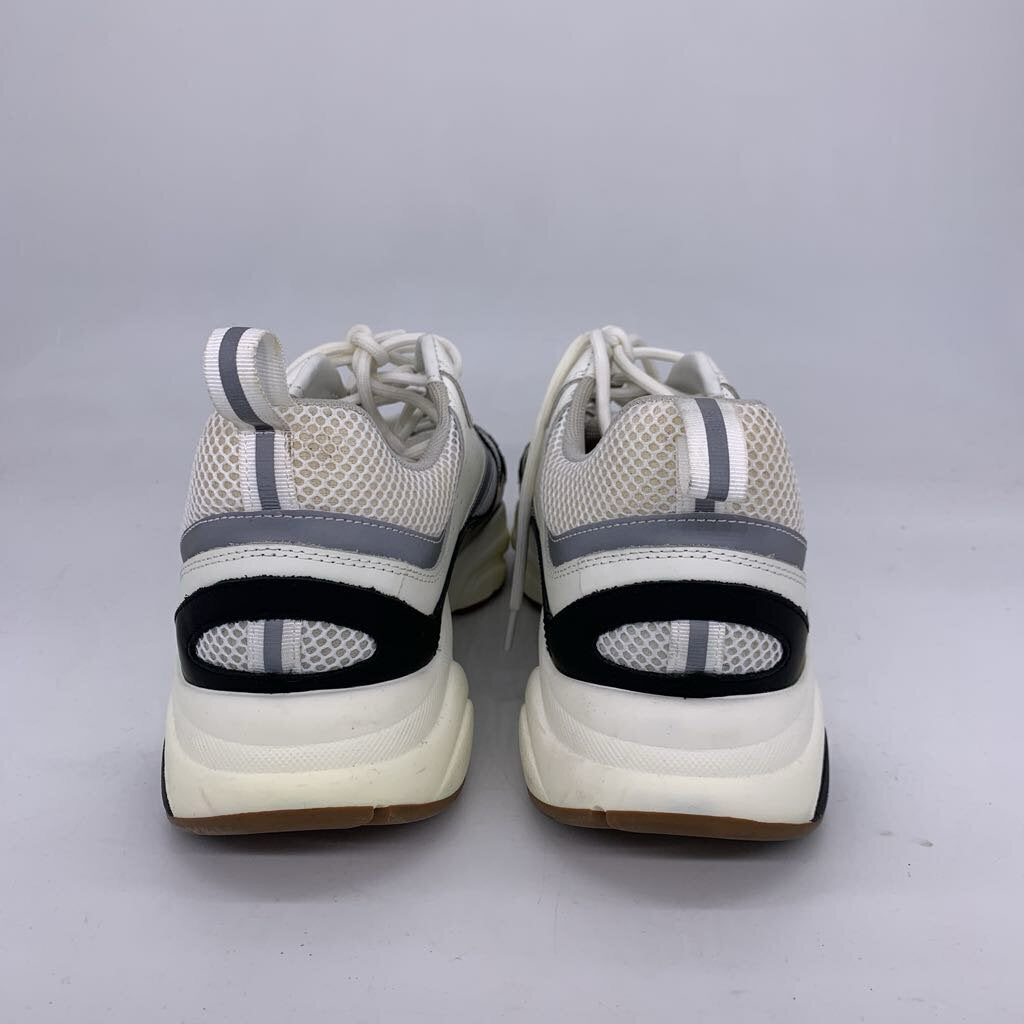 Dior B22 Sneakers