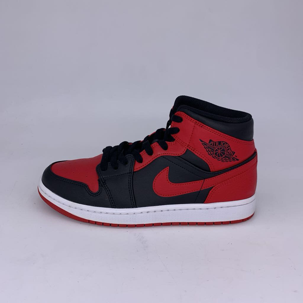 Air Jordan 1 Mid "Banned" Sneakers