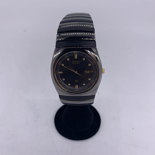 Seiko Integrated Bracelet Quartz Watch